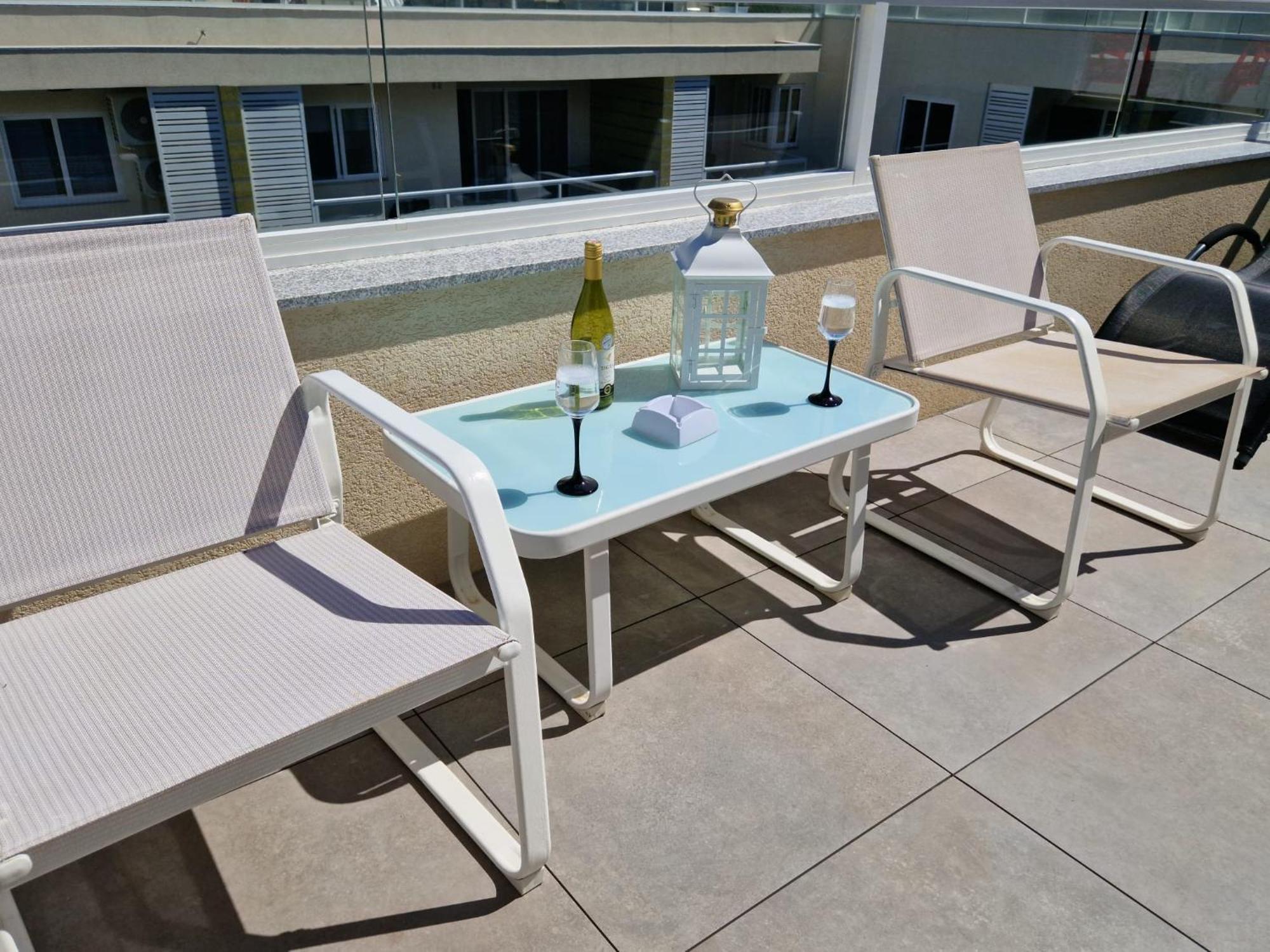 Appartamento Sea View New Penthouse Terrace & Garage Parking St. Paul's Bay Esterno foto