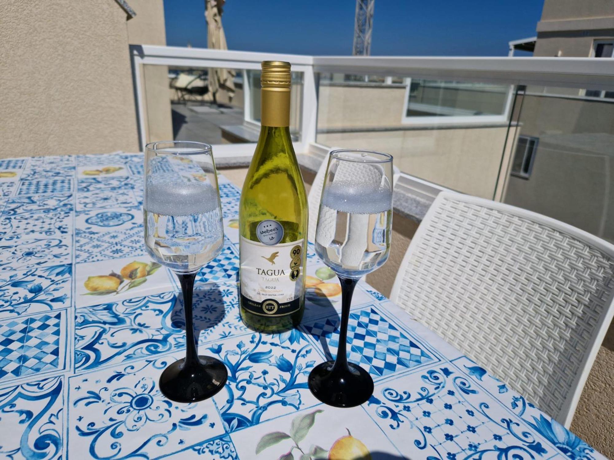 Appartamento Sea View New Penthouse Terrace & Garage Parking St. Paul's Bay Esterno foto