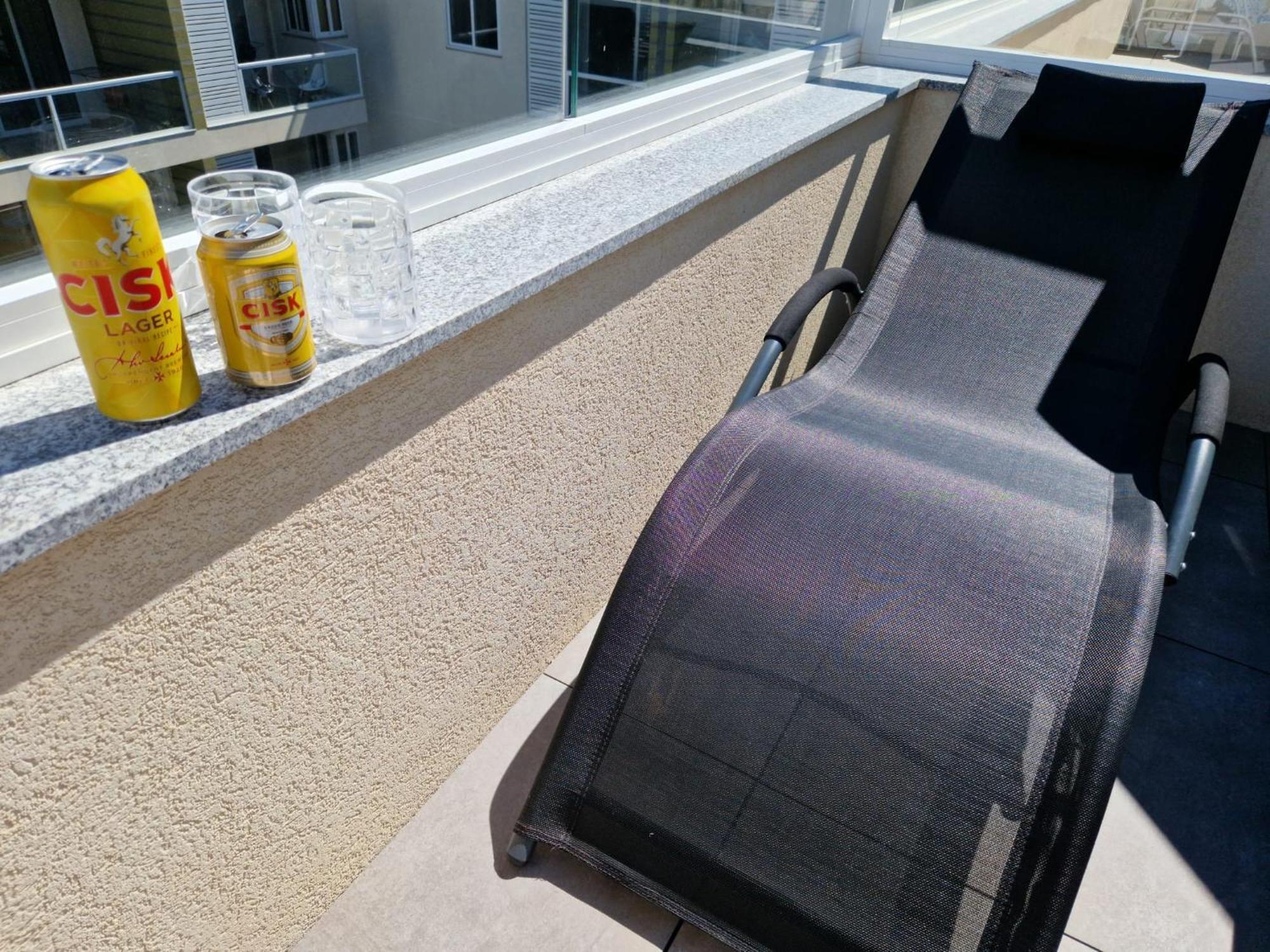 Appartamento Sea View New Penthouse Terrace & Garage Parking St. Paul's Bay Esterno foto