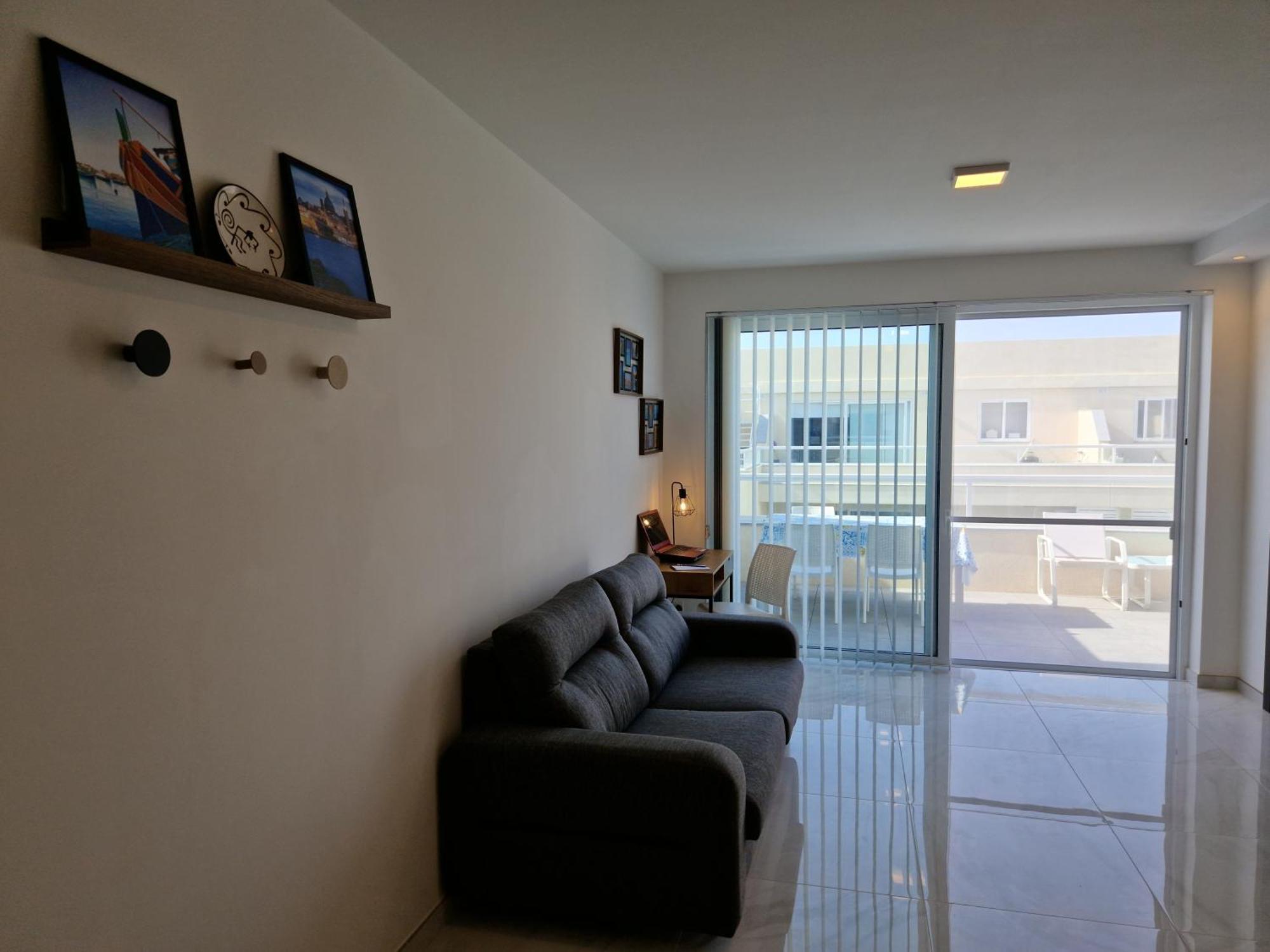 Appartamento Sea View New Penthouse Terrace & Garage Parking St. Paul's Bay Esterno foto