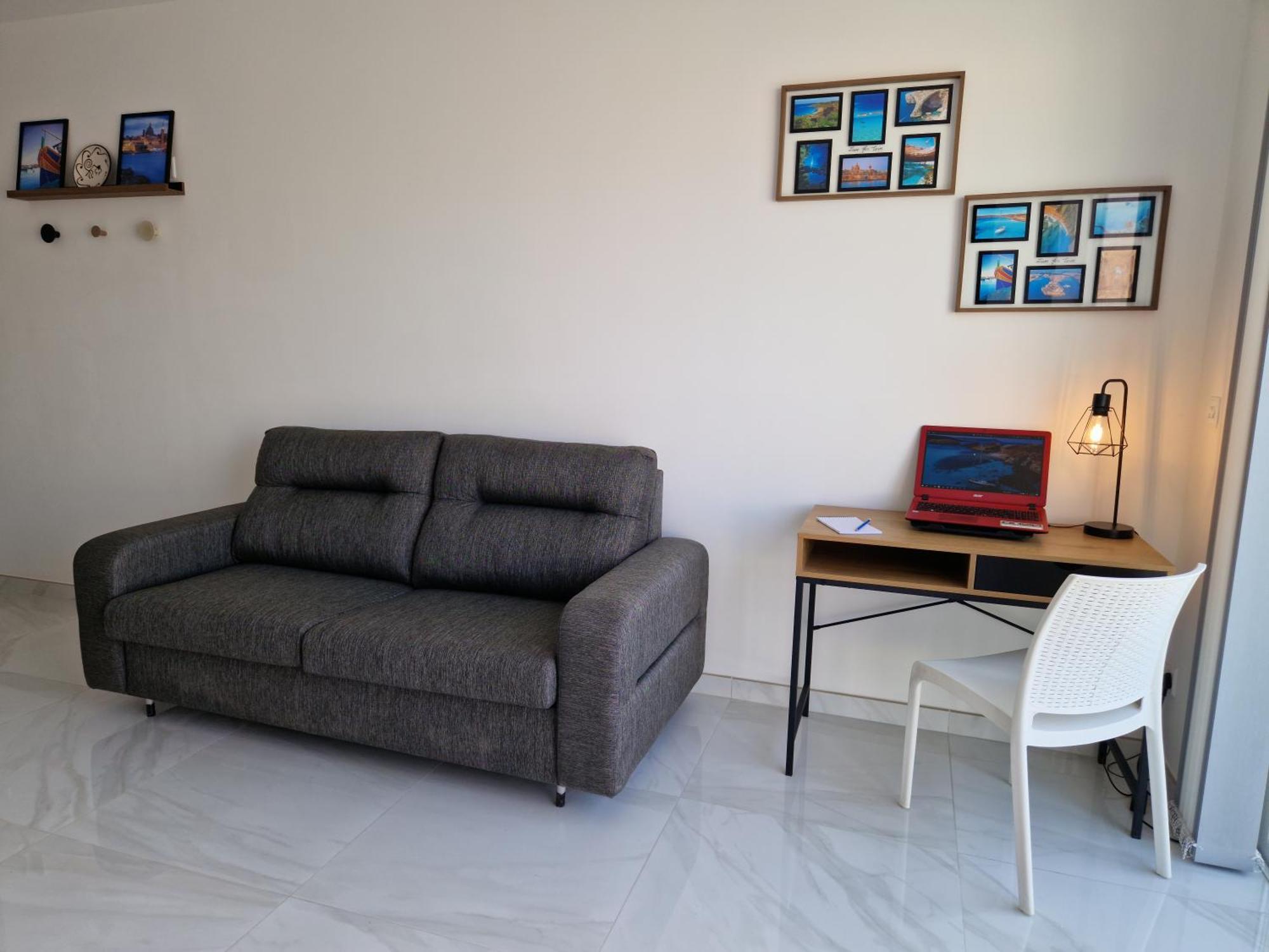 Appartamento Sea View New Penthouse Terrace & Garage Parking St. Paul's Bay Esterno foto