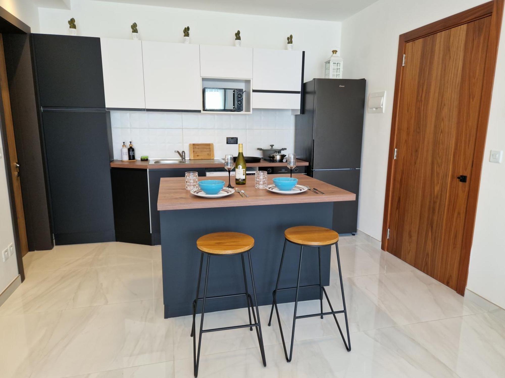 Appartamento Sea View New Penthouse Terrace & Garage Parking St. Paul's Bay Esterno foto