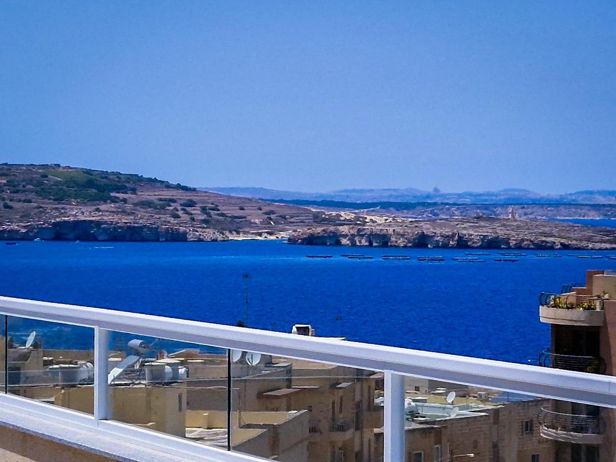 Appartamento Sea View New Penthouse Terrace & Garage Parking St. Paul's Bay Esterno foto